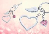 LLAVERO TROIKA KR17-01/CH LOVE IS IN THE AIR