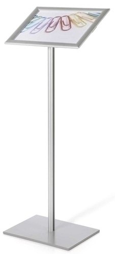 ATRIL CON EXPOSITOR ABATIBLE PARA DIN A3 - 110 X 30 X 40 CM.